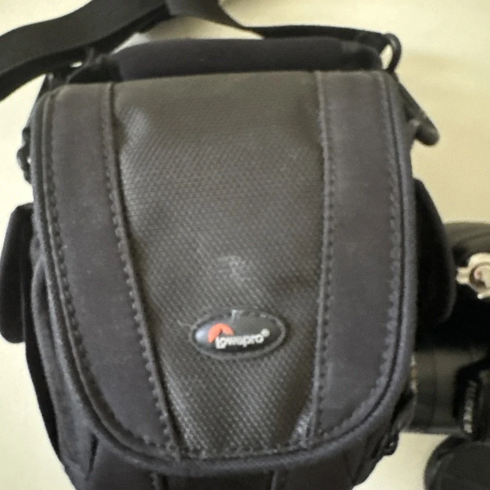 Fujifilm FinePix S Series S2700HD 12.2MP Digital Camera - Black Case Included